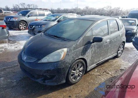 2010 Honda Fit Sport из США, поврежденный, VIN JHMGE8H41AC014025